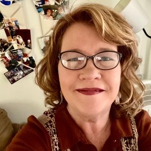 Meet your Posher, Lenette